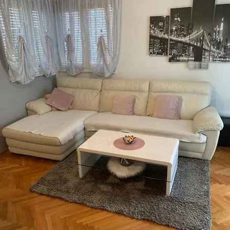 Sve U 5 Minuta Apartmán *